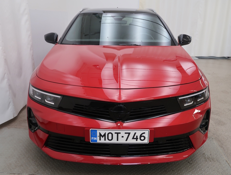 Opel Astra vaihtoauto