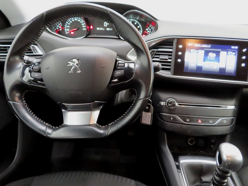 Peugeot 308 vaihtoauto