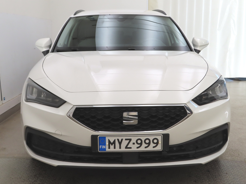 SEAT Leon Sportstourer vaihtoauto