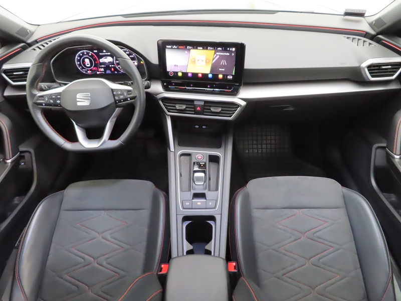 SEAT Leon Sportstourer vaihtoauto