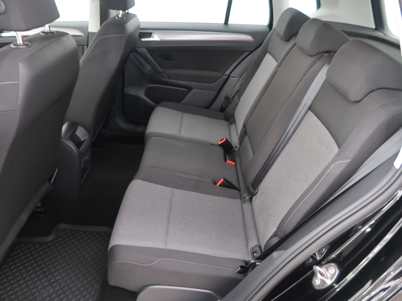 Volkswagen Golf Sportsvan vaihtoauto