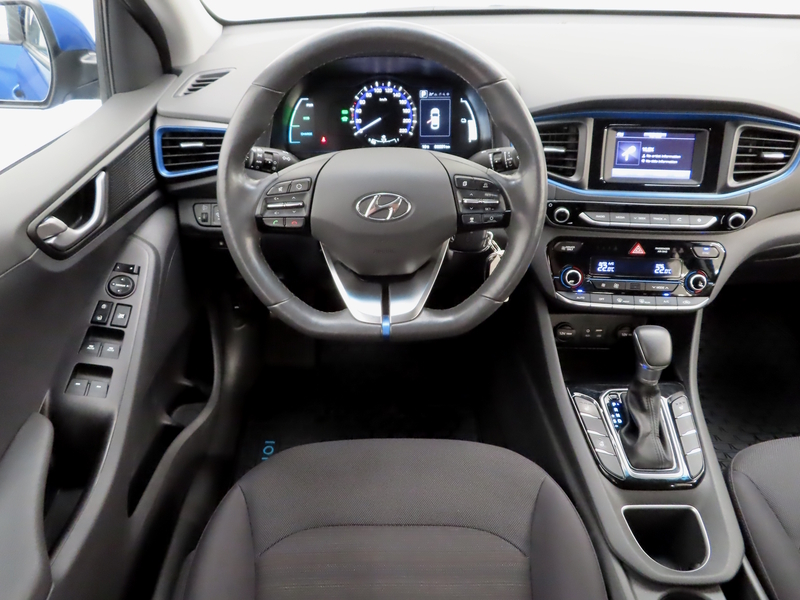 Hyundai IONIQ hybrid vaihtoauto