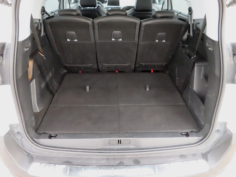 Peugeot 5008 vaihtoauto