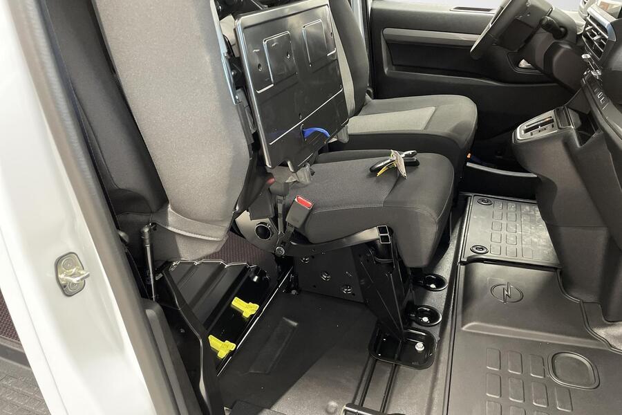 Opel Vivaro vaihtoauto