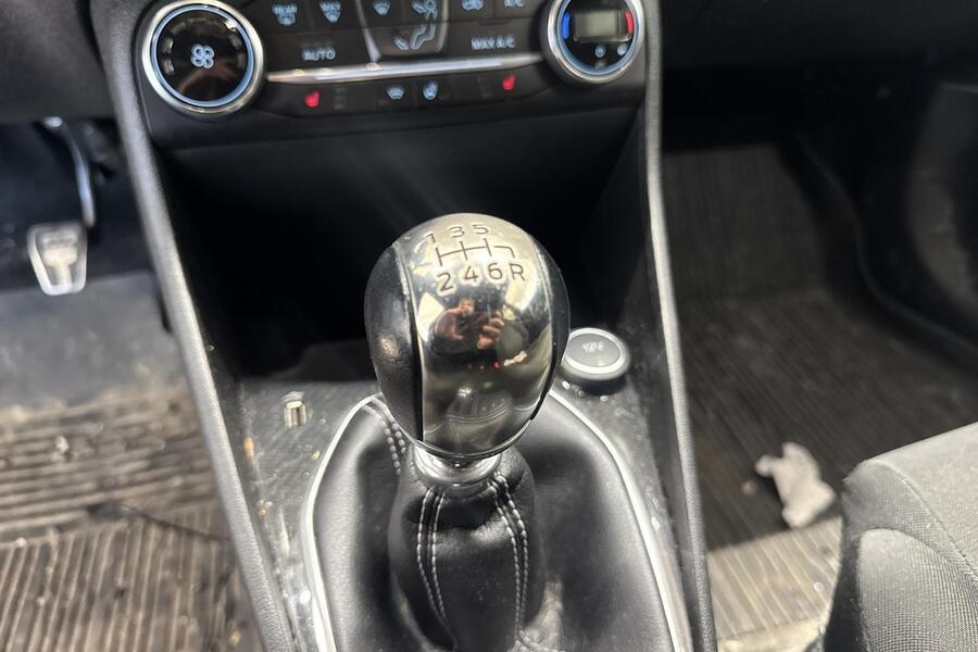 Ford Fiesta vaihtoauto