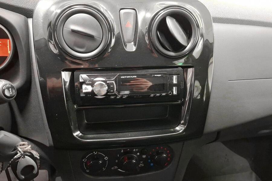 Dacia Sandero vaihtoauto