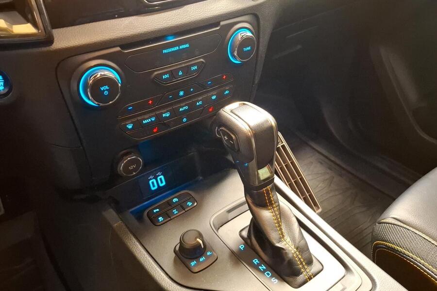 Ford Ranger vaihtoauto