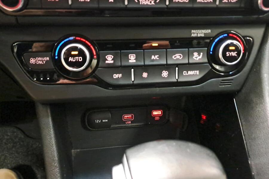 Kia Niro plug-in vaihtoauto