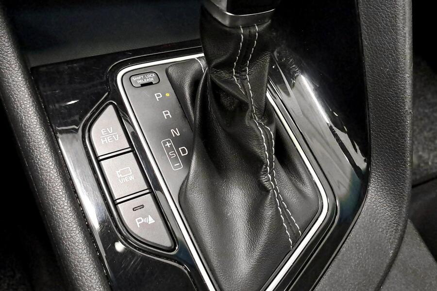 Kia Niro plug-in vaihtoauto