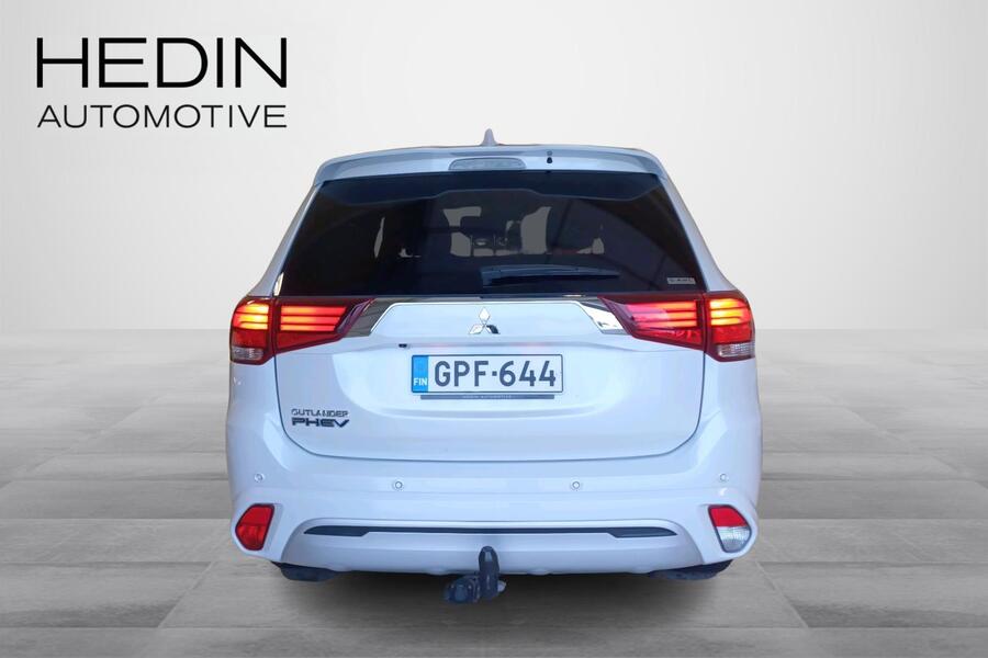 Mitsubishi Outlander PHEV vaihtoauto
