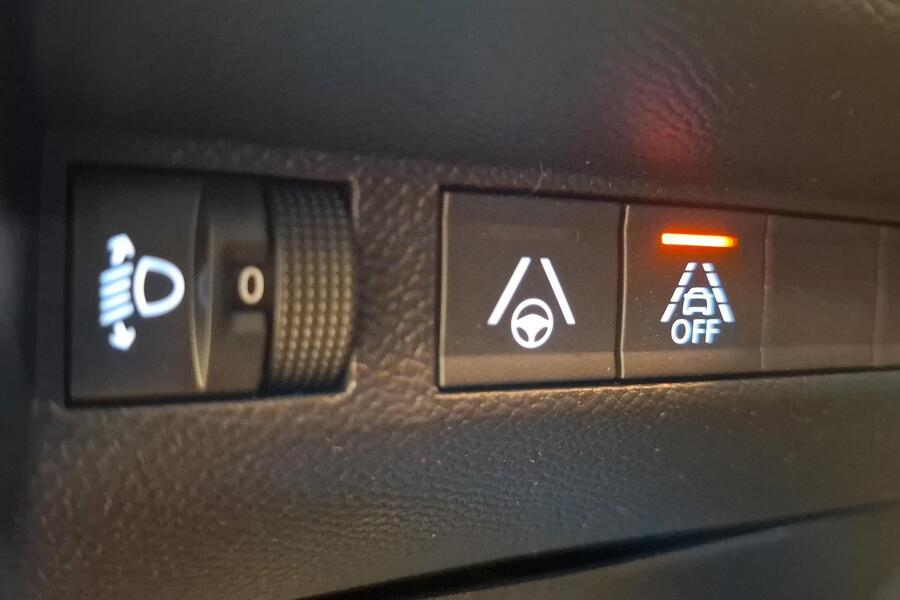 Peugeot e-208 vaihtoauto