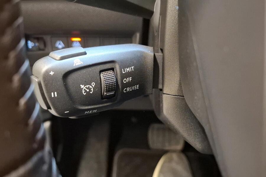 Peugeot e-208 vaihtoauto