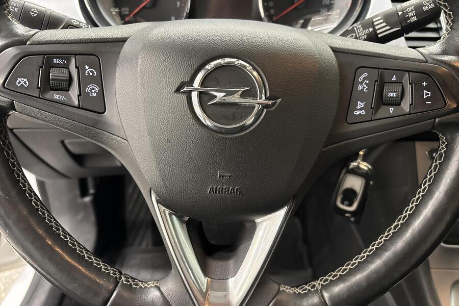 Opel Astra vaihtoauto