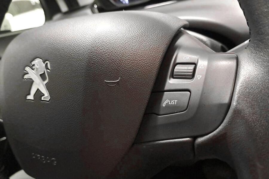 Peugeot 208 vaihtoauto