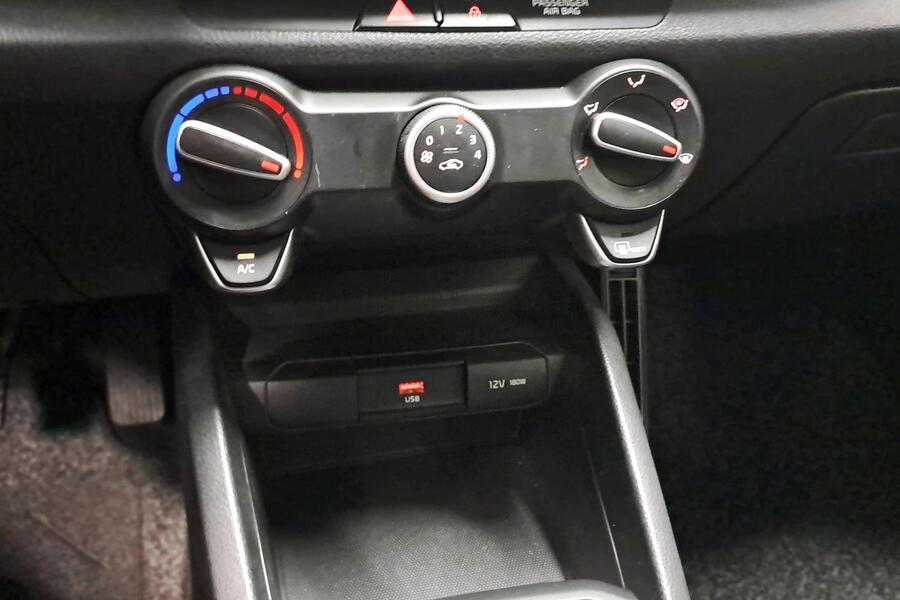 Kia Stonic vaihtoauto