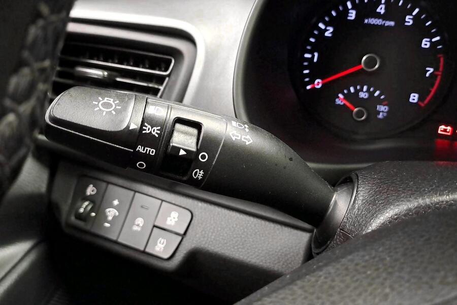 Kia Stonic vaihtoauto