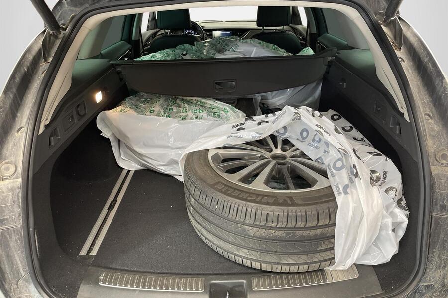 Opel Insignia vaihtoauto