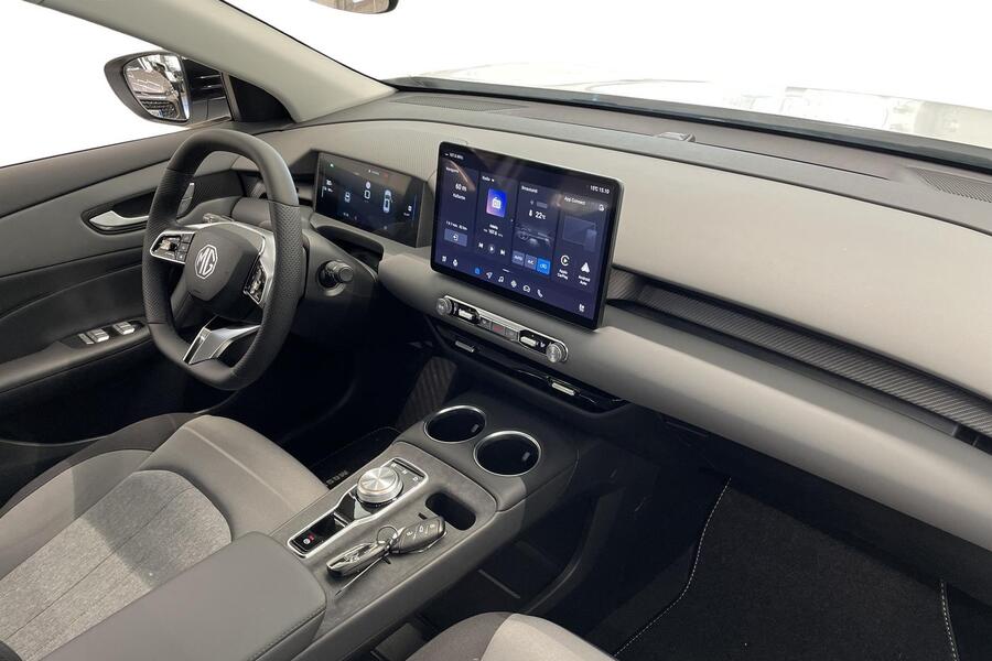 MG MGS5 EV vaihtoauto