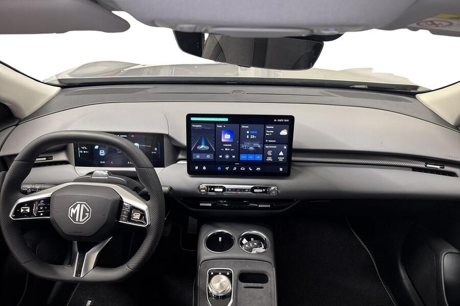 MG MGS5 EV vaihtoauto