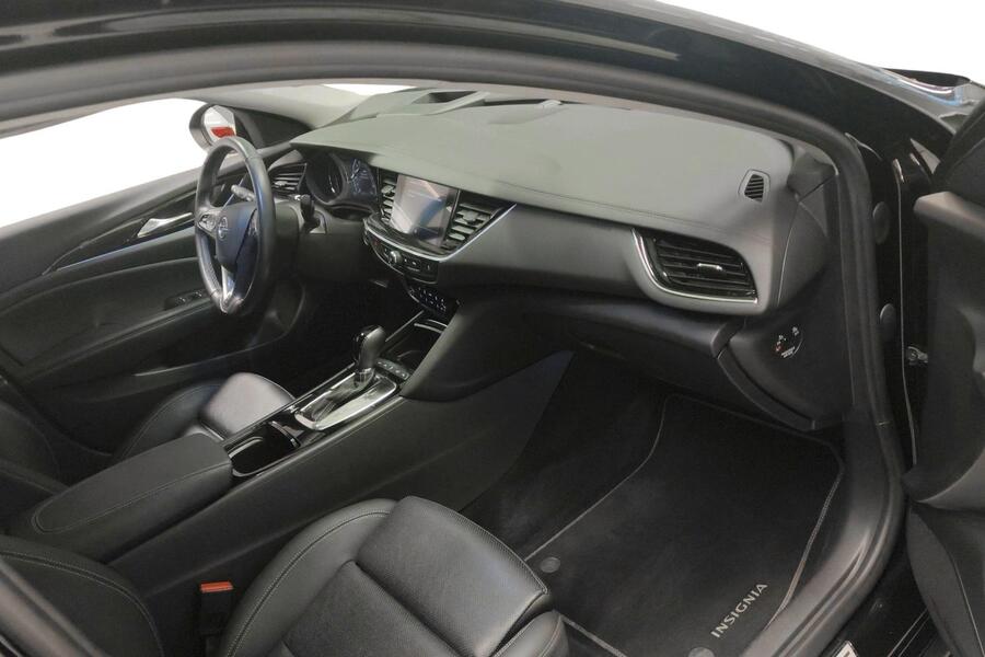 Opel Insignia vaihtoauto