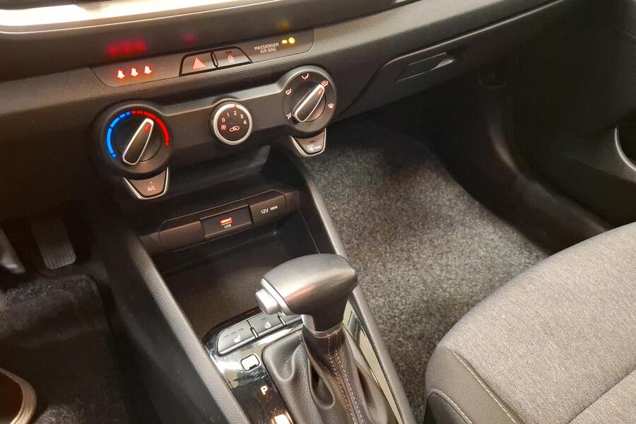 Kia Stonic vaihtoauto