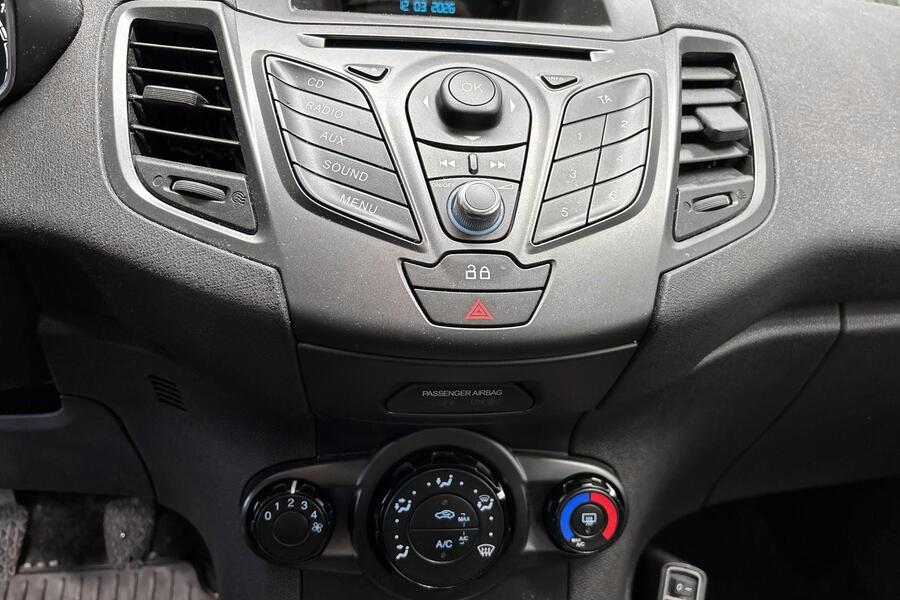 Ford Fiesta vaihtoauto