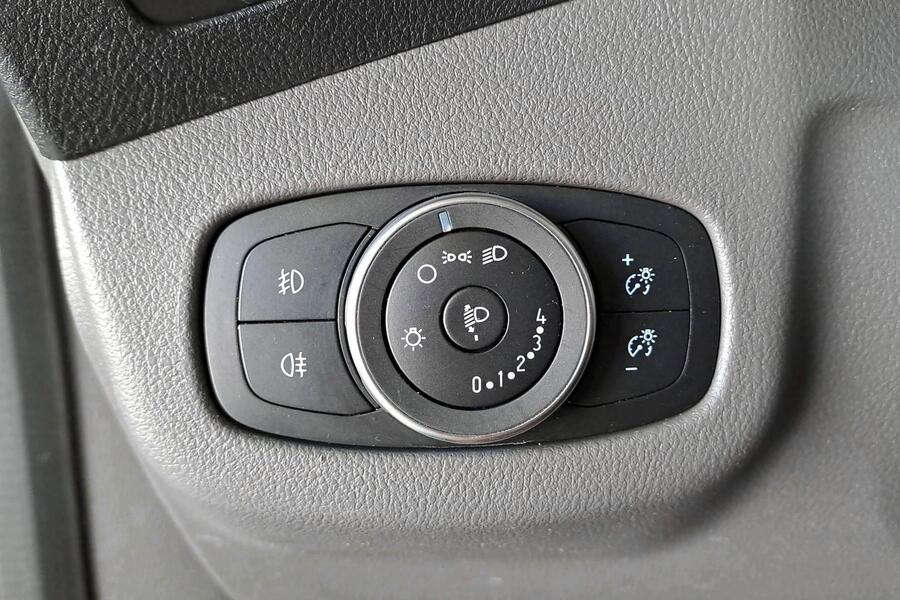 Ford Transit Connect vaihtoauto