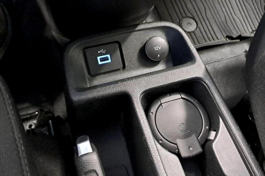 Ford Transit Connect vaihtoauto