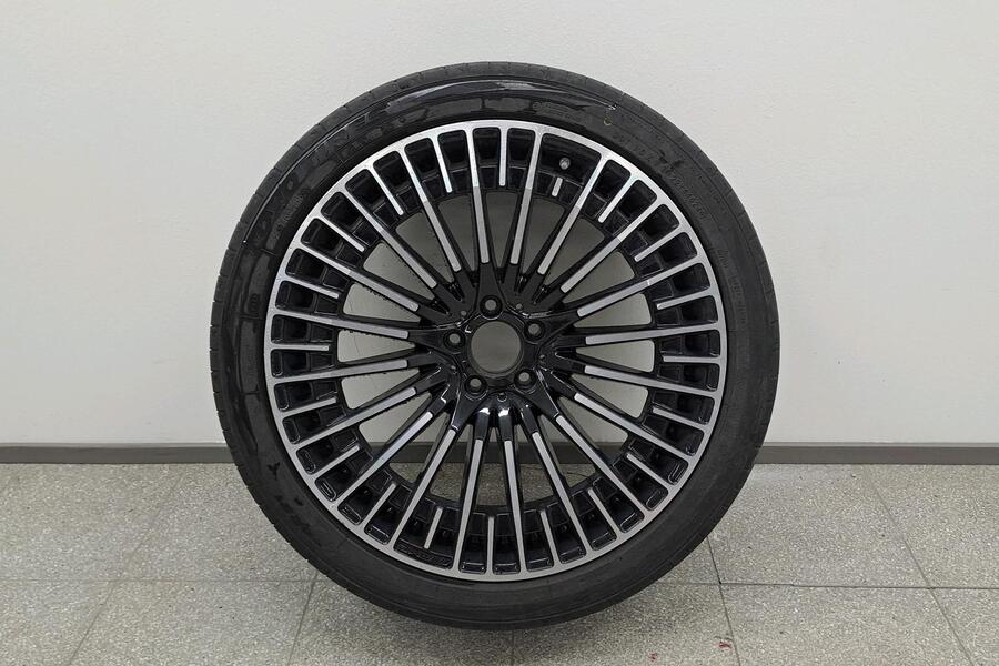 Mercedes-Benz EQC vaihtoauto