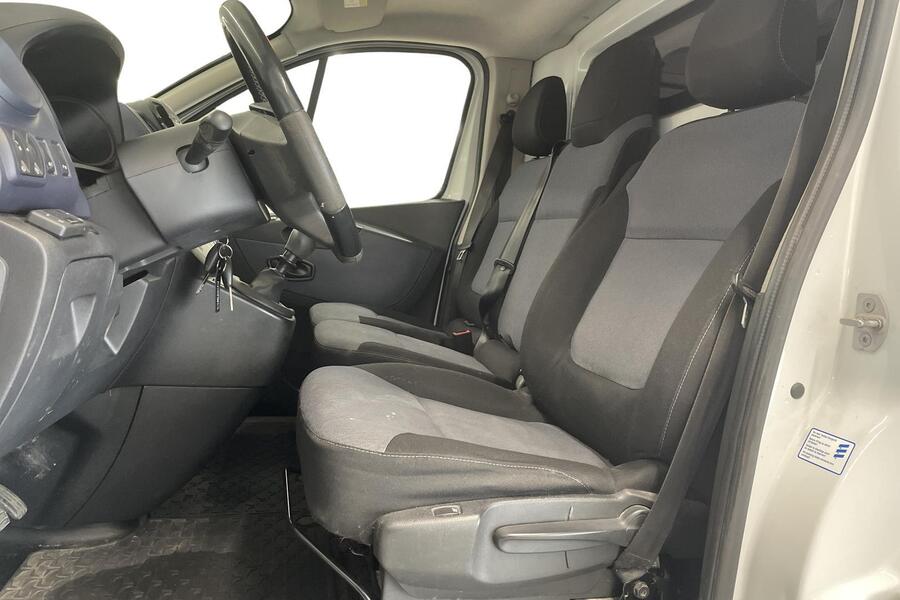 Opel Vivaro vaihtoauto