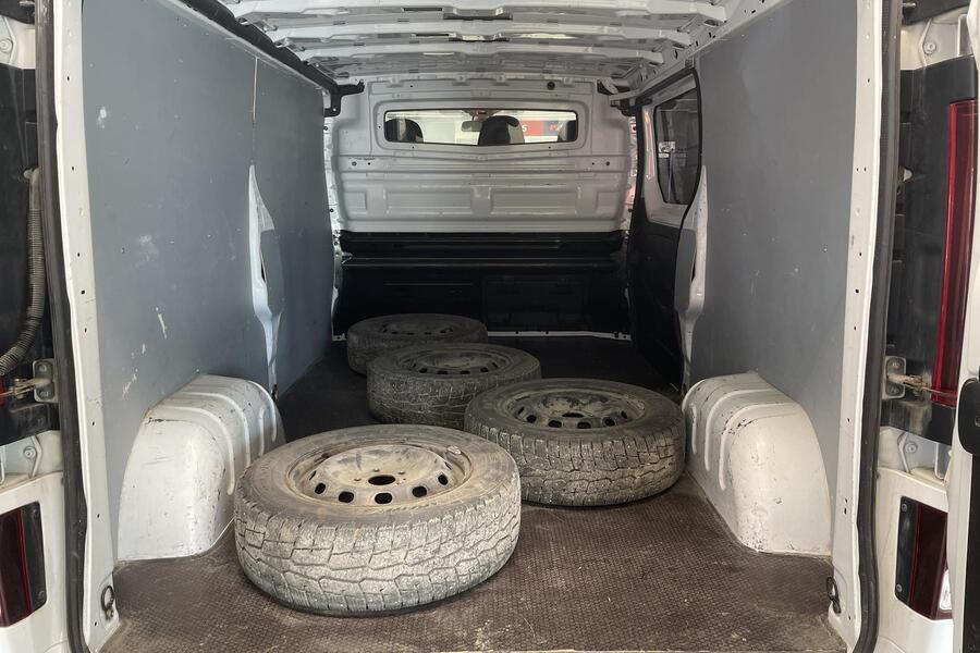 Opel Vivaro vaihtoauto