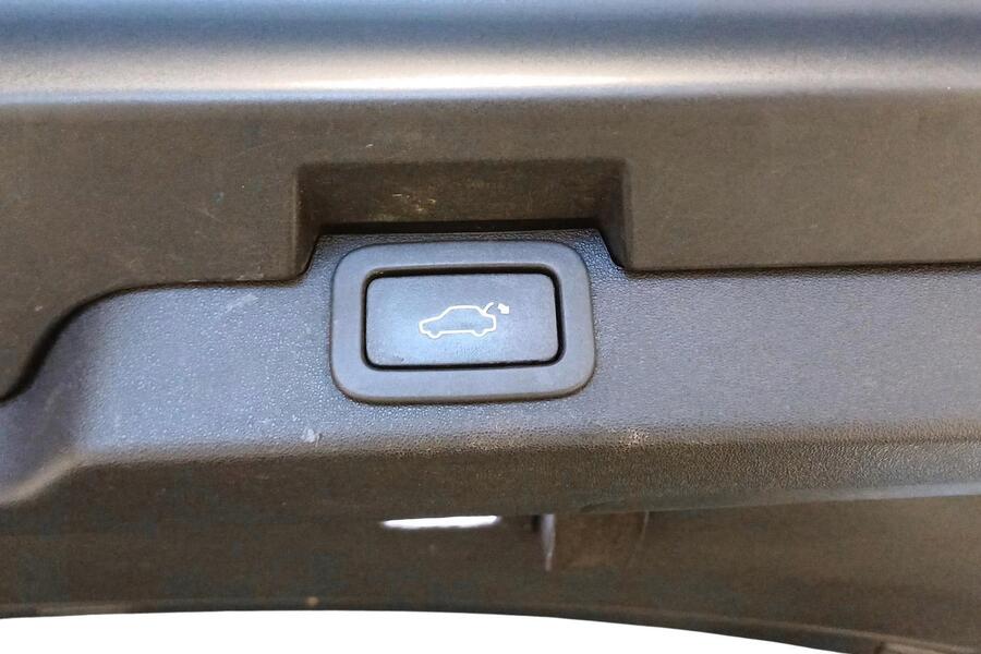 Land Rover Discovery vaihtoauto