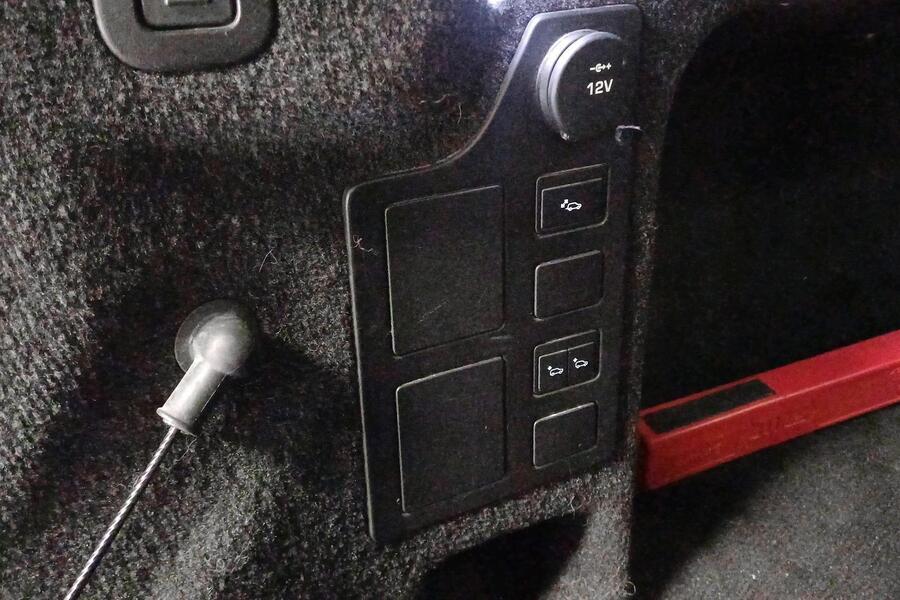 Land Rover Discovery vaihtoauto