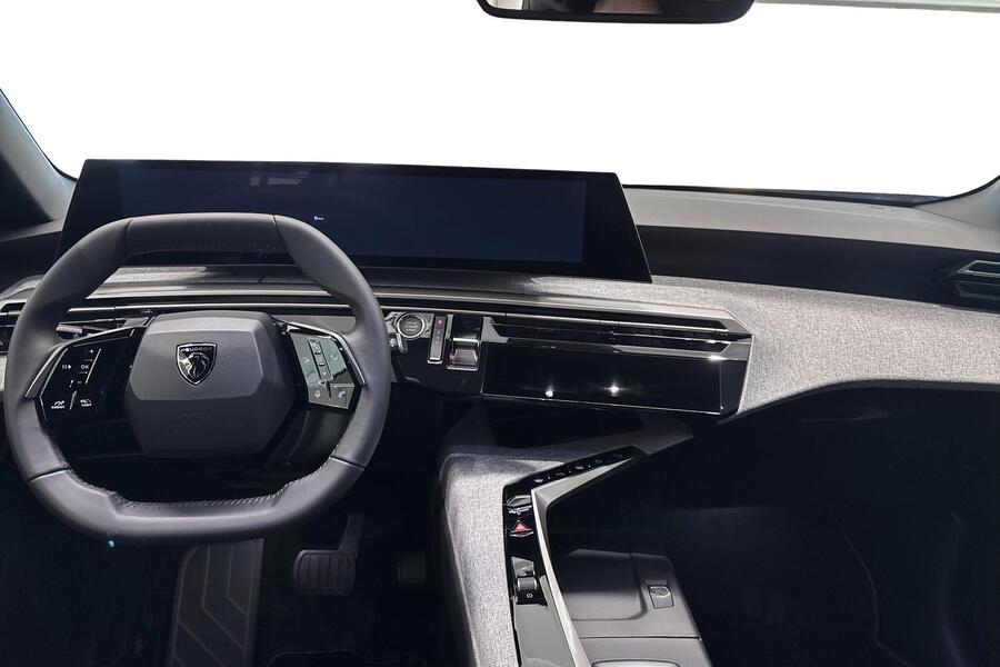 Peugeot E-3008 vaihtoauto