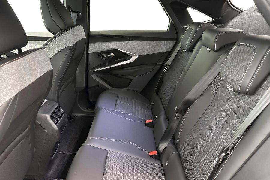 Peugeot E-3008 vaihtoauto