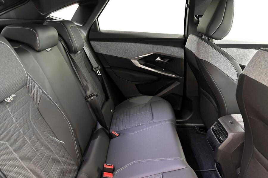 Peugeot E-3008 vaihtoauto