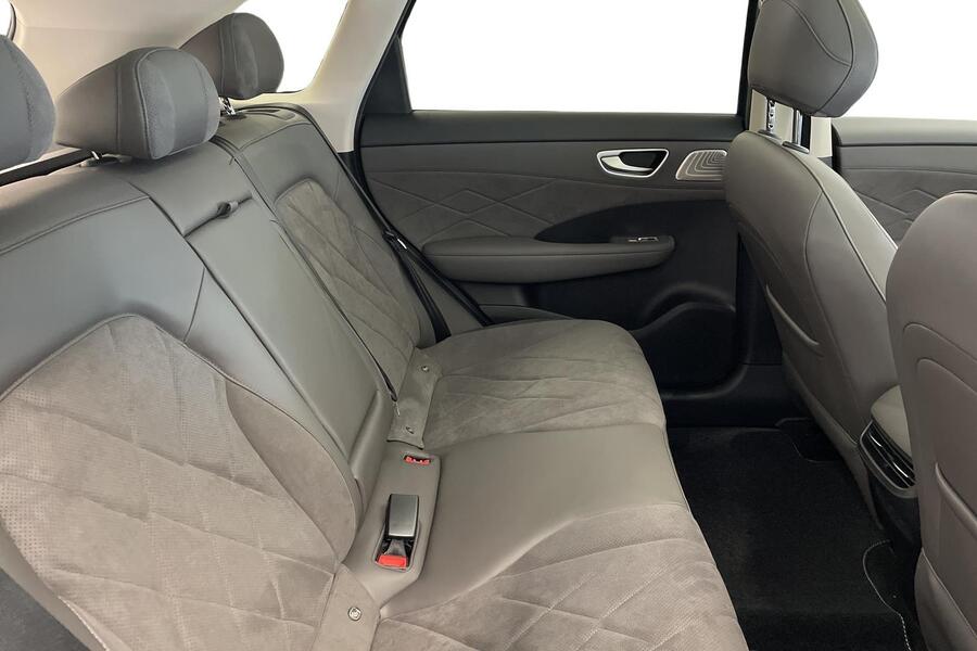 MG MGS6 EV vaihtoauto