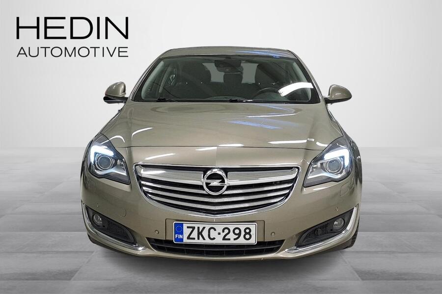 Opel Insignia vaihtoauto
