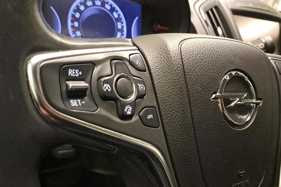 Opel Insignia vaihtoauto