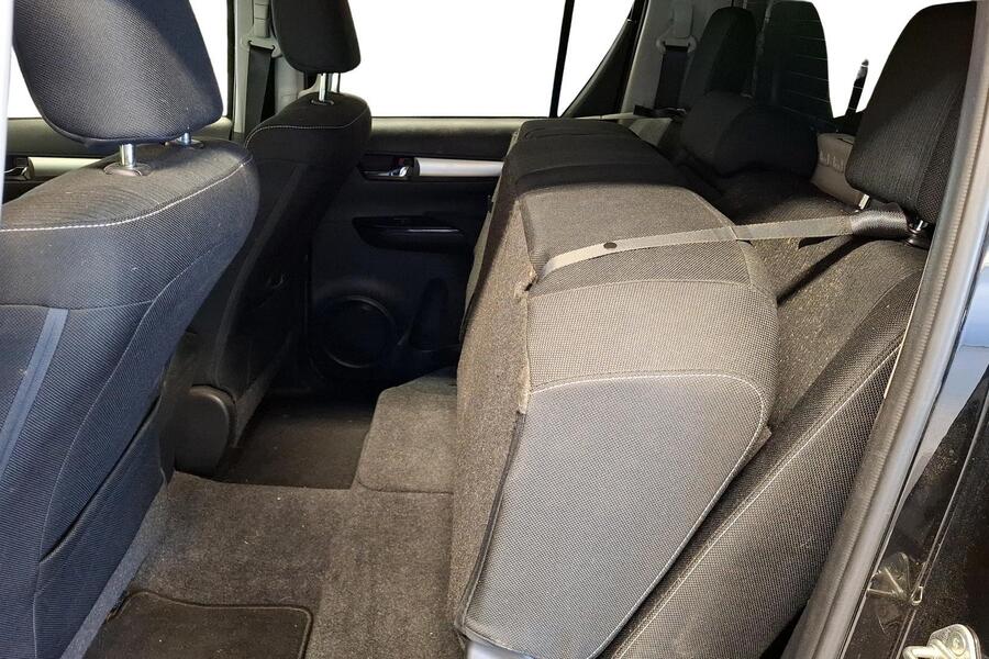 Toyota Hilux vaihtoauto