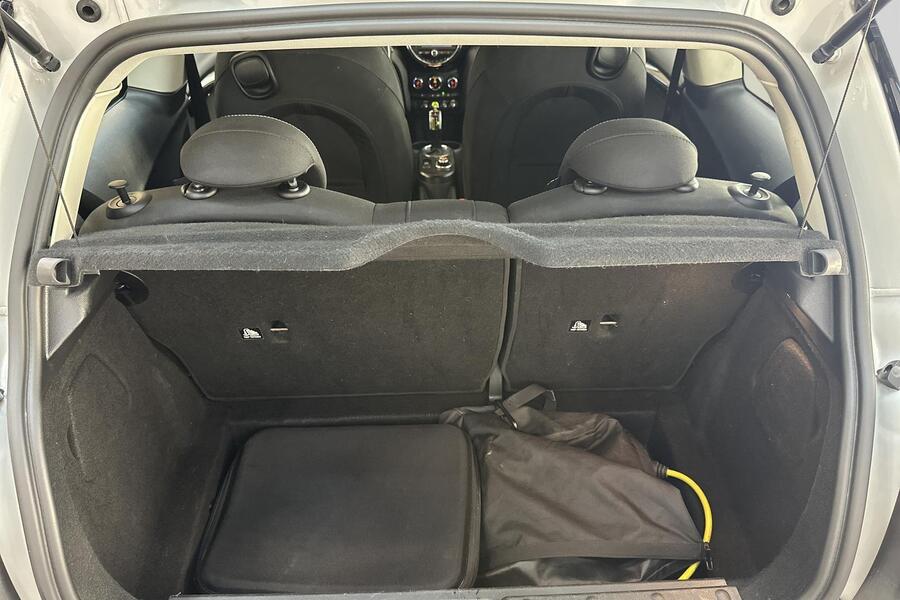 Mini Hatchback vaihtoauto