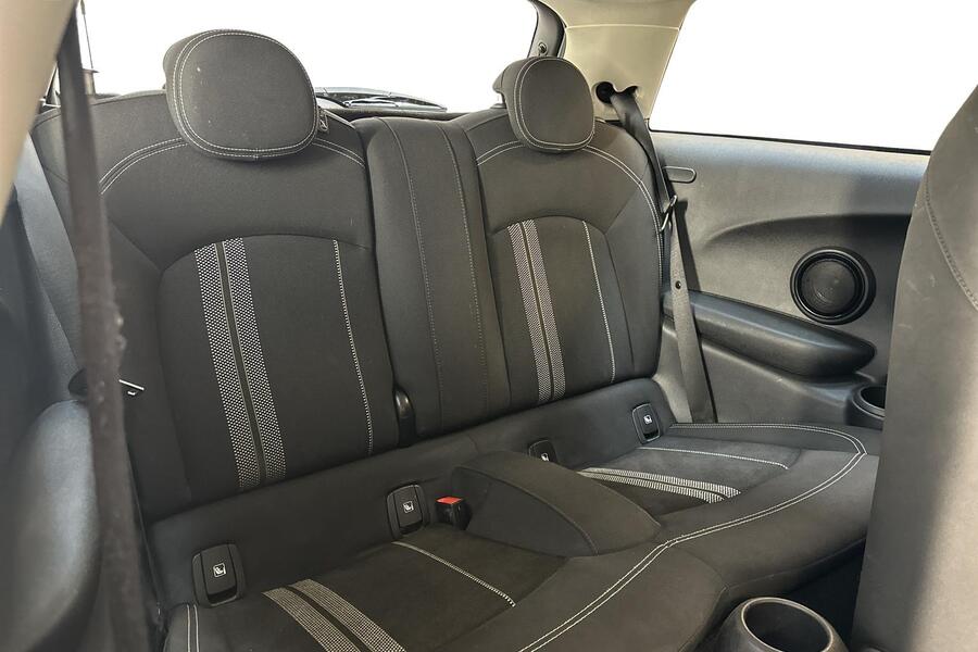 Mini Hatchback vaihtoauto