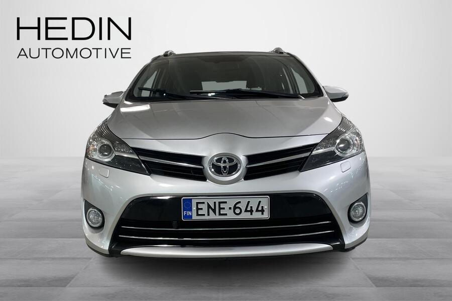 Toyota Verso vaihtoauto