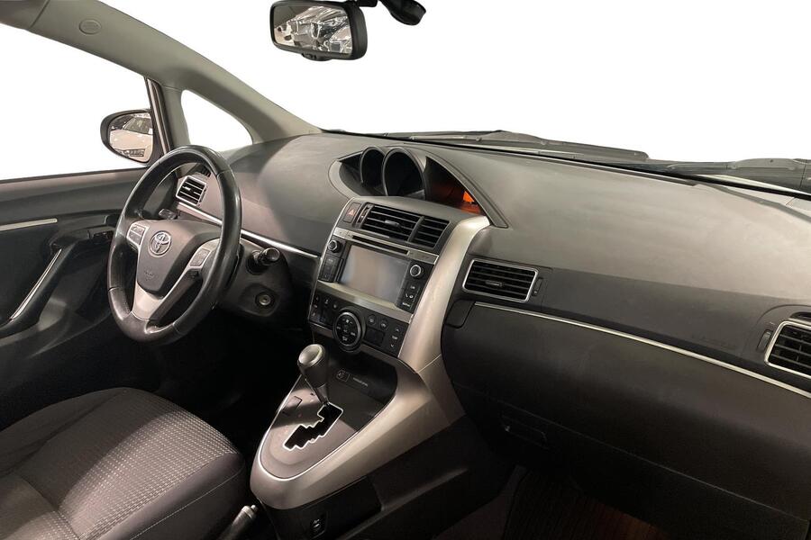 Toyota Verso vaihtoauto