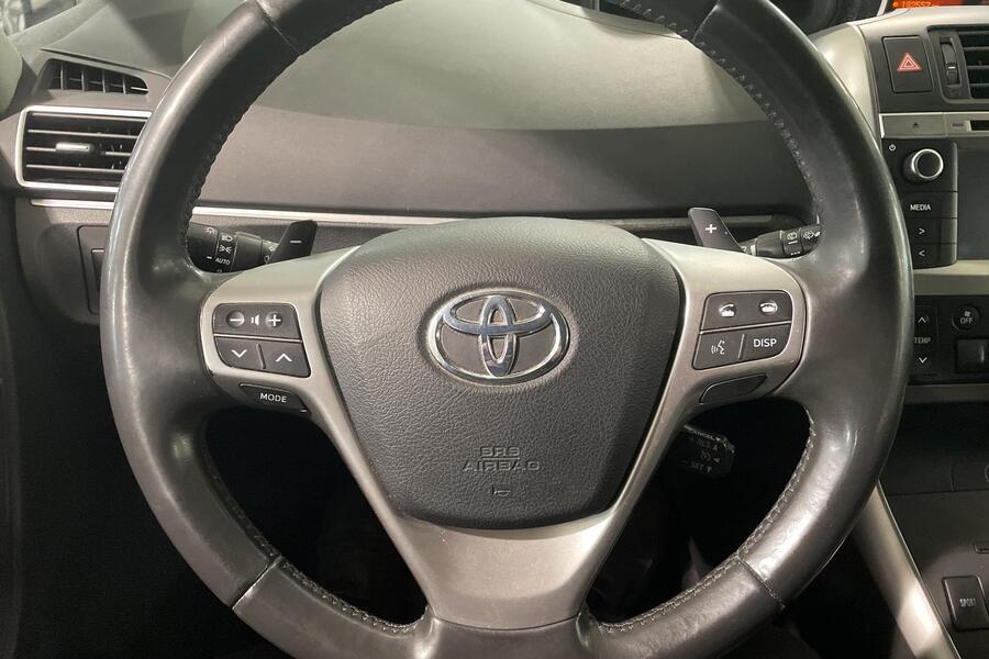 Toyota Verso vaihtoauto