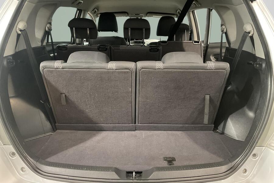 Toyota Verso vaihtoauto