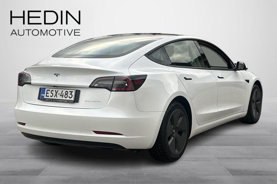 Tesla Model 3 vaihtoauto