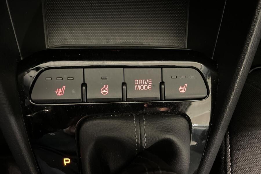 Kia Stonic vaihtoauto