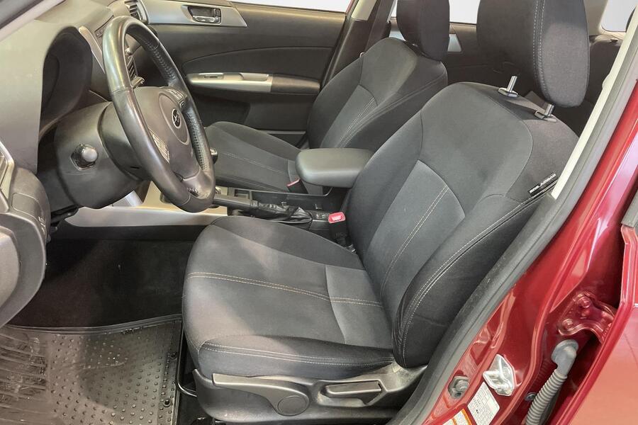 Subaru Forester vaihtoauto