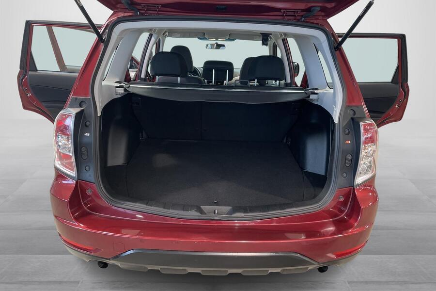 Subaru Forester vaihtoauto